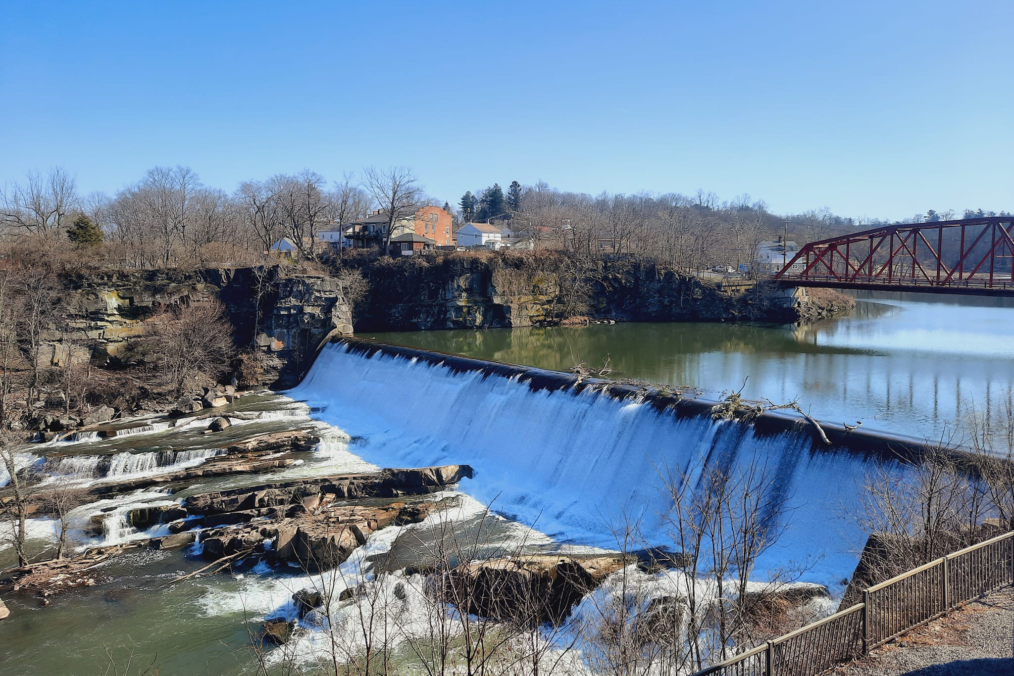 Image of Saugerties' Cantine Dam (Photo by David Choc)